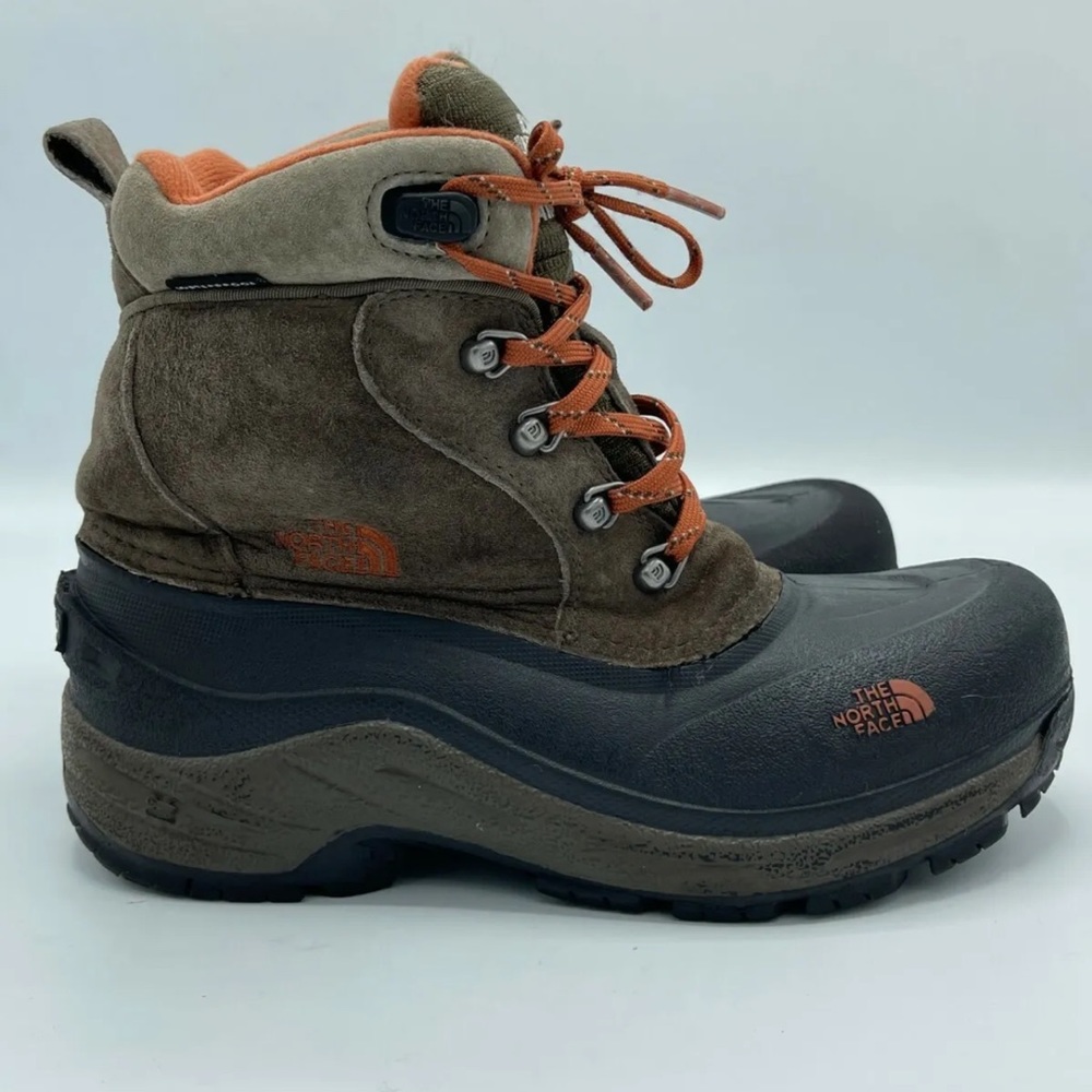 The North Face Boys Chilkat Heat Seeker Waterproof Insulated Boots.
